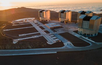 25 vuotta upeaa tiedettä ja teknologiaa ESO:n VLT-kaukoputkella