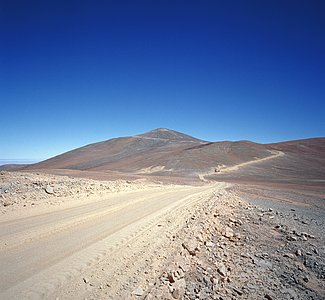 From a Dirt Track to the World’s Leading Observatory (Historical)