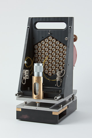 E-ELT scaled segmented mirror