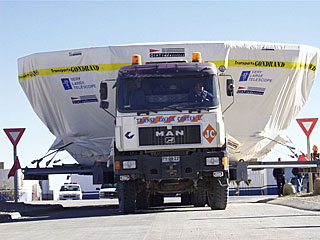 Second 8.2-m VLT Mirror and its Cell Arrive at Paranal
