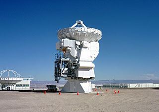 El Observatorio ALMA recibe la primera antena de 7 metros