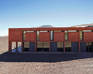 Að byggja Paranal Residencia — Frá umróti til friðsældar (nýja myndin)