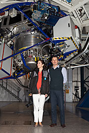Das dänische Kronprinzenpaar in einer der Kuppelgebäude des Very Large Telescope der ESO
