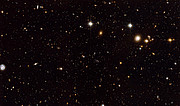 Galaxie Pavučina a její okolí (celý snímek kamerou ACS)