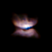Imagen de la Estrella L2 Puppis y de sus alrededores obtenida con VLT/SPHERE 
