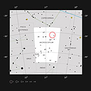De ster AU Mic in het sterrenbeeld Microscoop
