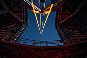 El sistema de estrella de guiado laser más potente del mundo ve su primera luz en el Observatorio Paranal
