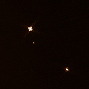 Le système d'étoiles triple HD 131399 dans la constellation du Centaure