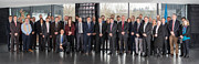 Teilnehmer der Feierlichkeiten im Rahmen der Vertragsunterzeichnung am Hauptsitz der ESO