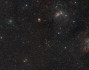Vista de amplio campo de la región del cielo donde se encuentra AFGL 5142