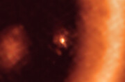 Disque à partir duquel se forme une lune autour de l'exoplanète PDS 70c, vu par ALMA