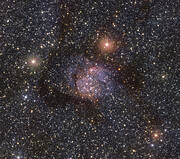 Imagem no infravermelho da nebulosa Sh2-54 obtida com o VISTA
