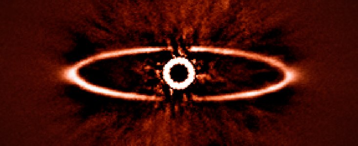 SPHERE-opnamen van de stofring rond de ster HR 4796A