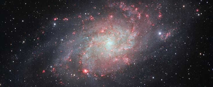 Dalekohled VST pořídil detailní záběr galaxie M 33 v souhvězdí Trojúhelníku
