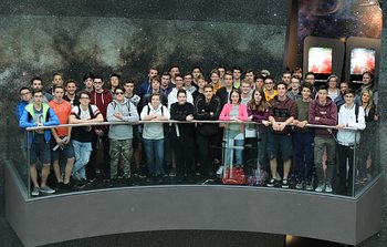 10 000º estudante visita o Supernova do ESO