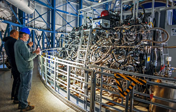 MUSE: Nuevo film gratuito presenta la Máquina de Tiempo Cósmica de ESO.