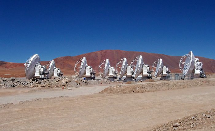 Eight ALMA antennas on Chajnantor
