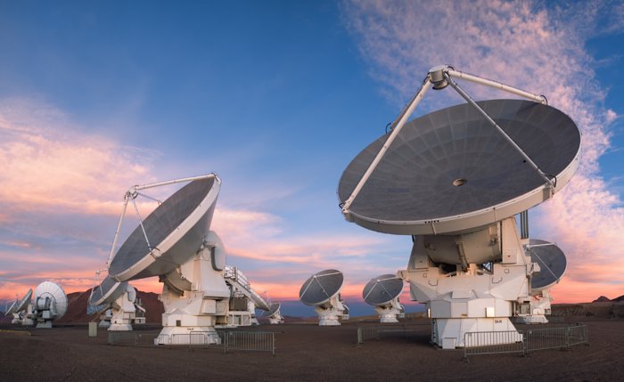As antenas parabólicas do telescópio ALMA