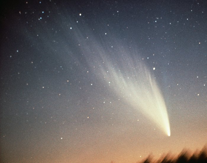 Comet  West, 1976