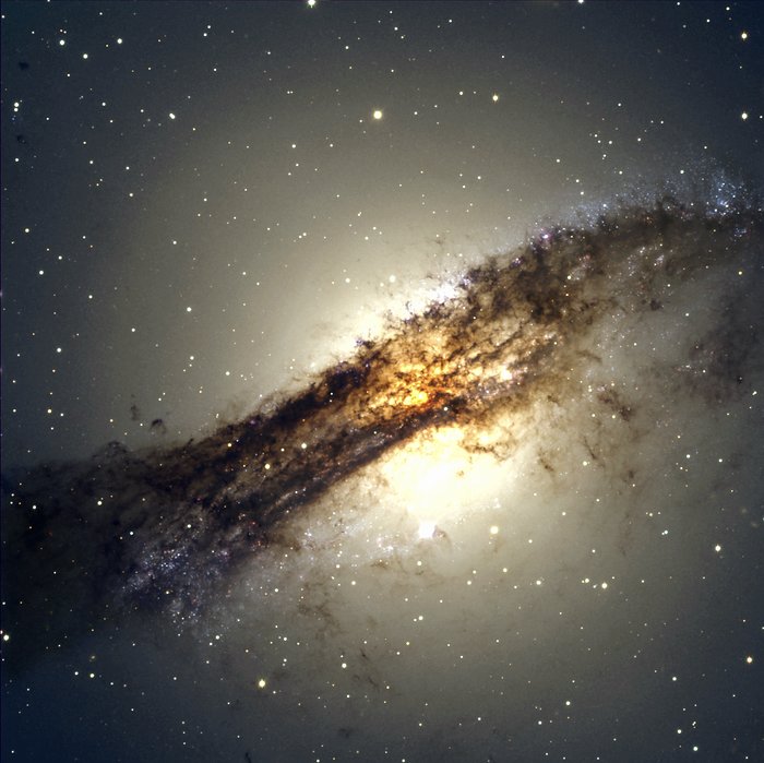Radiogalaksen Centaurus A