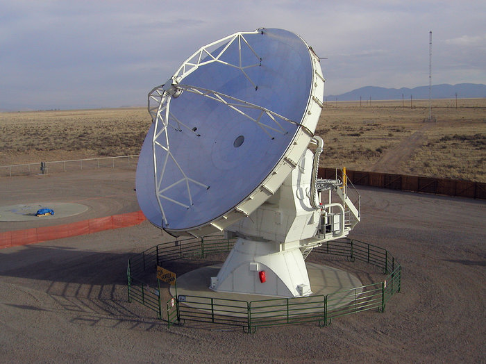 ALMA prototype antenna VertexRSI on the ATF Test Site at VLA (New Mexico, USA)