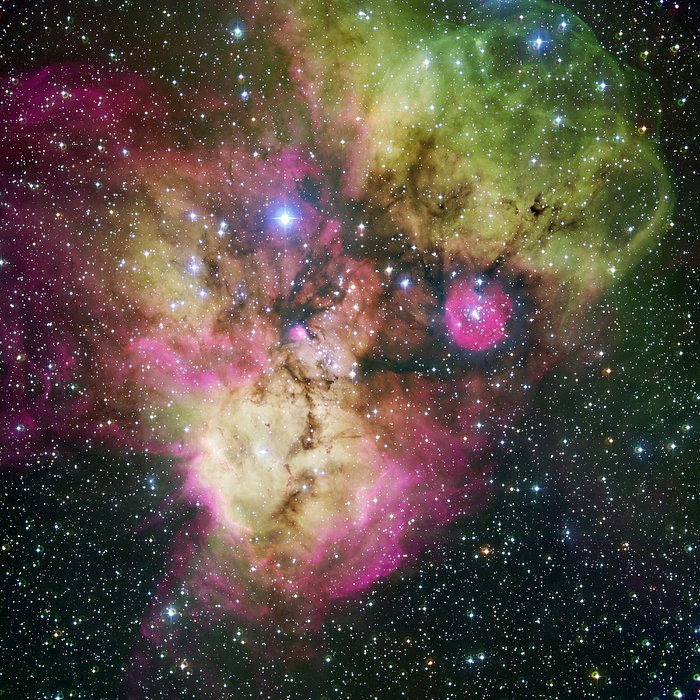 NGC 2467 et ses alentours