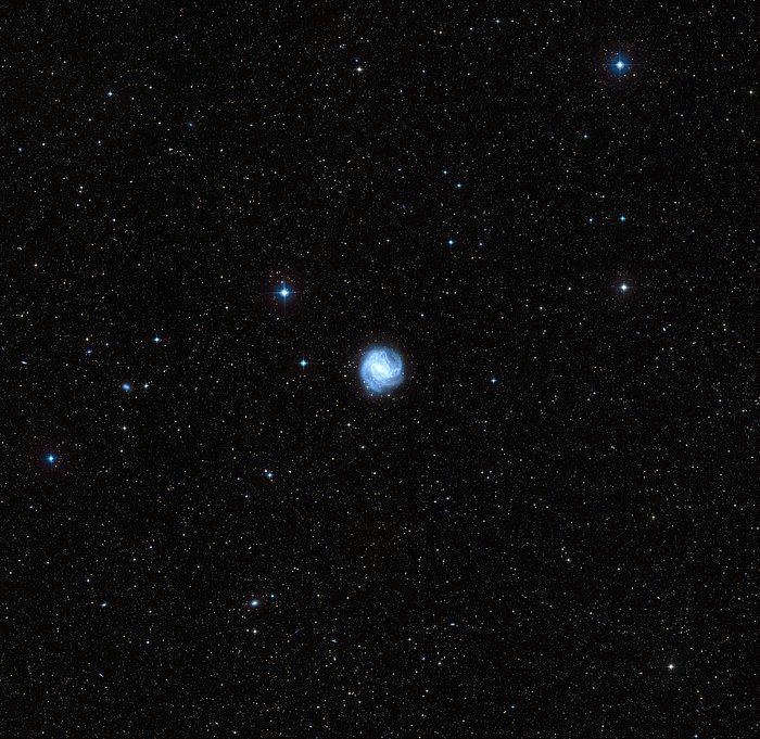 The sky around Messier 83