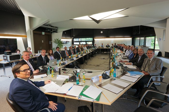 Il Consiglio dell'ESO durante la riunione dell'11-12 giugno 2012 a Garching