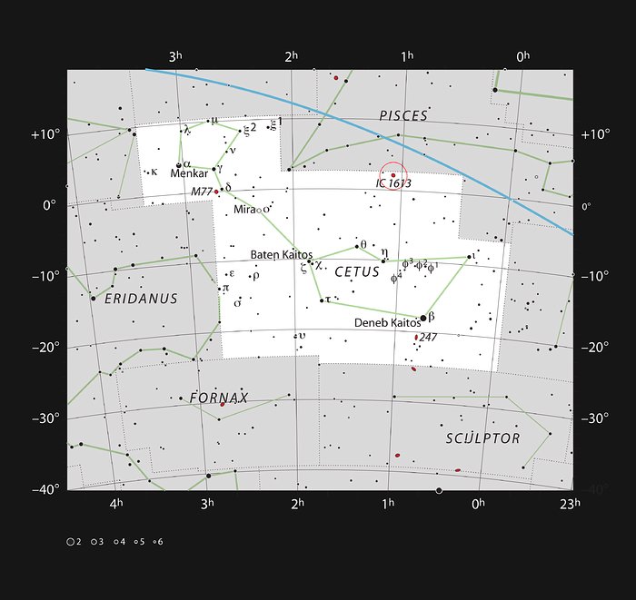 Het dwergstelsel IC 1613 in het sterrenbeeld Walvis