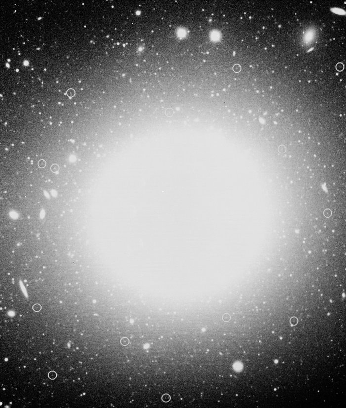 Nebulosa planetaria in NGC 1399