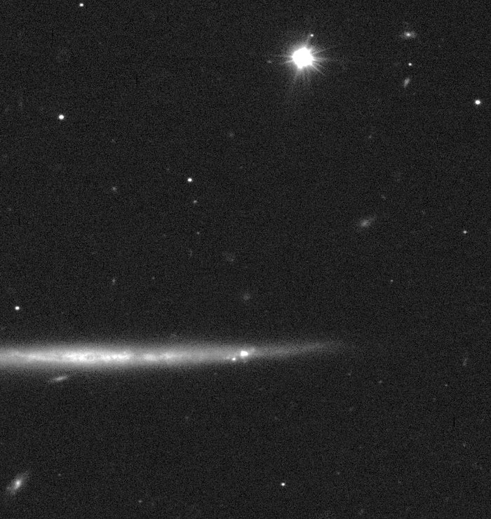 Edge-on galaxy ESO 342-G017