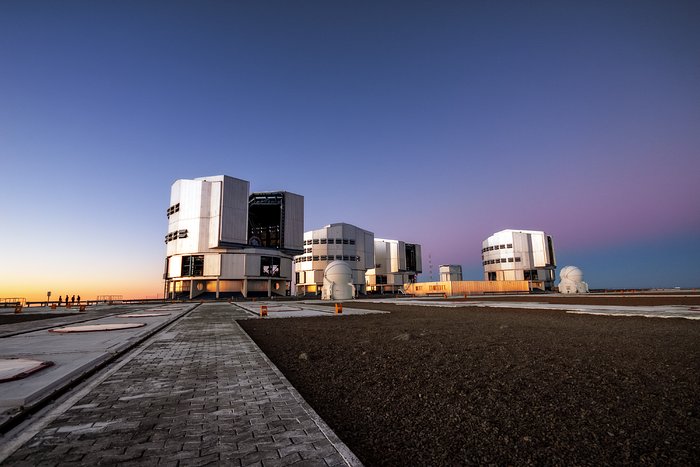Blue hour at Paranal