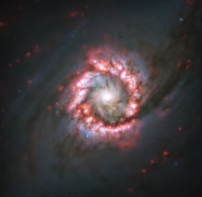 Tvorba hvězd okolo vzdálené supermasivní černé díry