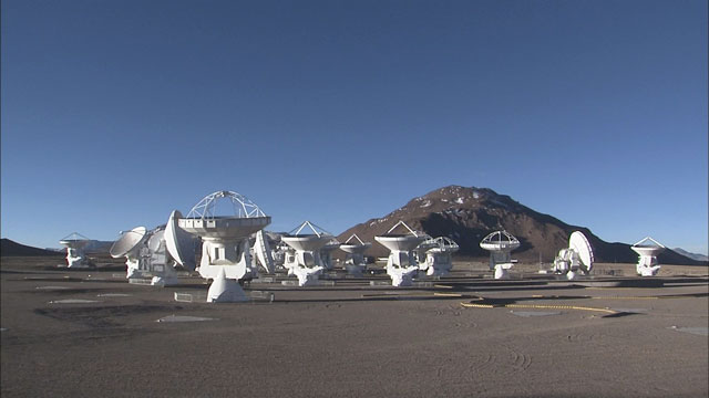 Time-lapse sequence of ALMA antennas at Chajnantor (part 7)