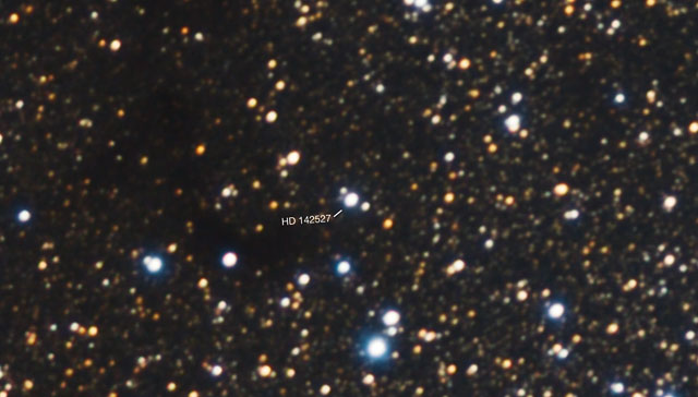 Den unge stjerne HD 142527 (zoom)