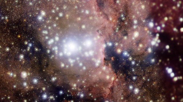 Aproximação ao enxame estelar NGC 6193 e à nebulosa NGC 6188