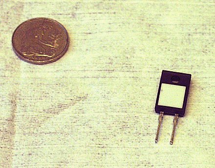 Black-white heating power 
resistor