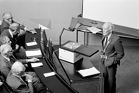 Jan Oort Giving a Talk