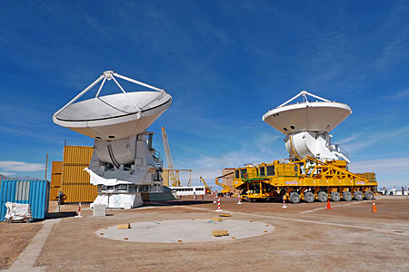A European ALMA antenna takes a ride on a transporter