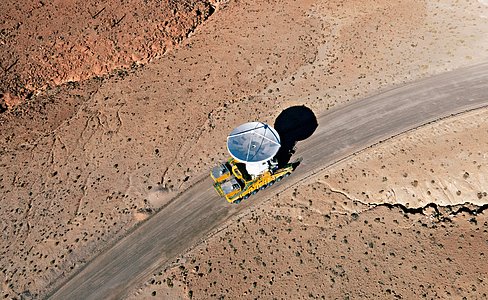 The final ALMA antenna arrives at Chajnantor