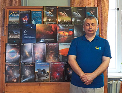 ESO gives books to CrAO on the occasion of its 50th anniversary
