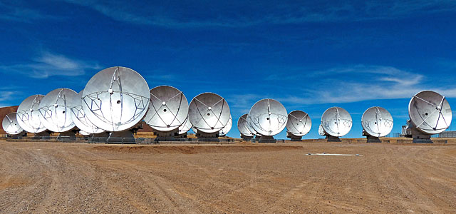 ALMA antennas on the Chajnantor Plateau