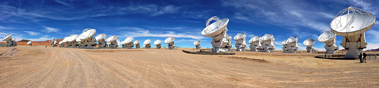 ALMA antennas on the Chajnantor Plateau
