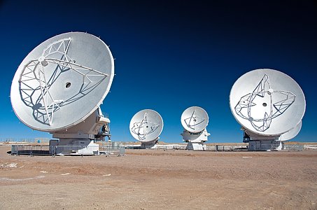 First 7-metre ALMA Antenna Arrives at Chajnantor