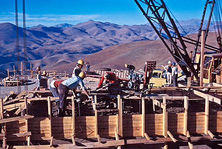 Foundations of the ESO 3.6-metre telescope dome