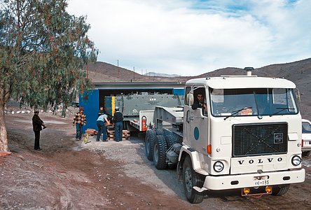 The arrival of the primary mirror of the ESO 3.6-metre telescope to La Silla Observatory