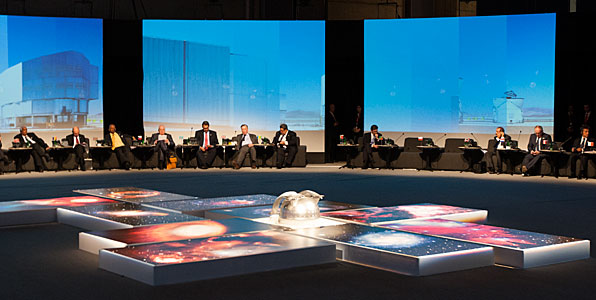 ESO images and model of the E-ELT at the CELAC-EU Summit in Santiago