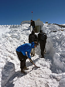 Harsh conditions at the APEX control building