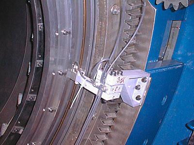 Close-up of the altitude encoder on UT1