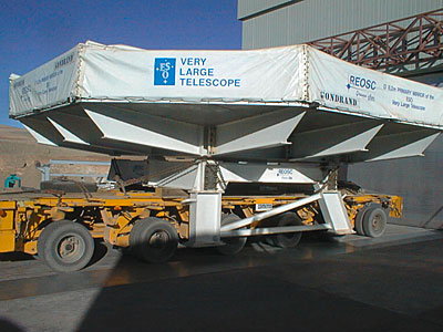 Second 8.2-m VLT Mirror and its Cell Arrive at Paranal